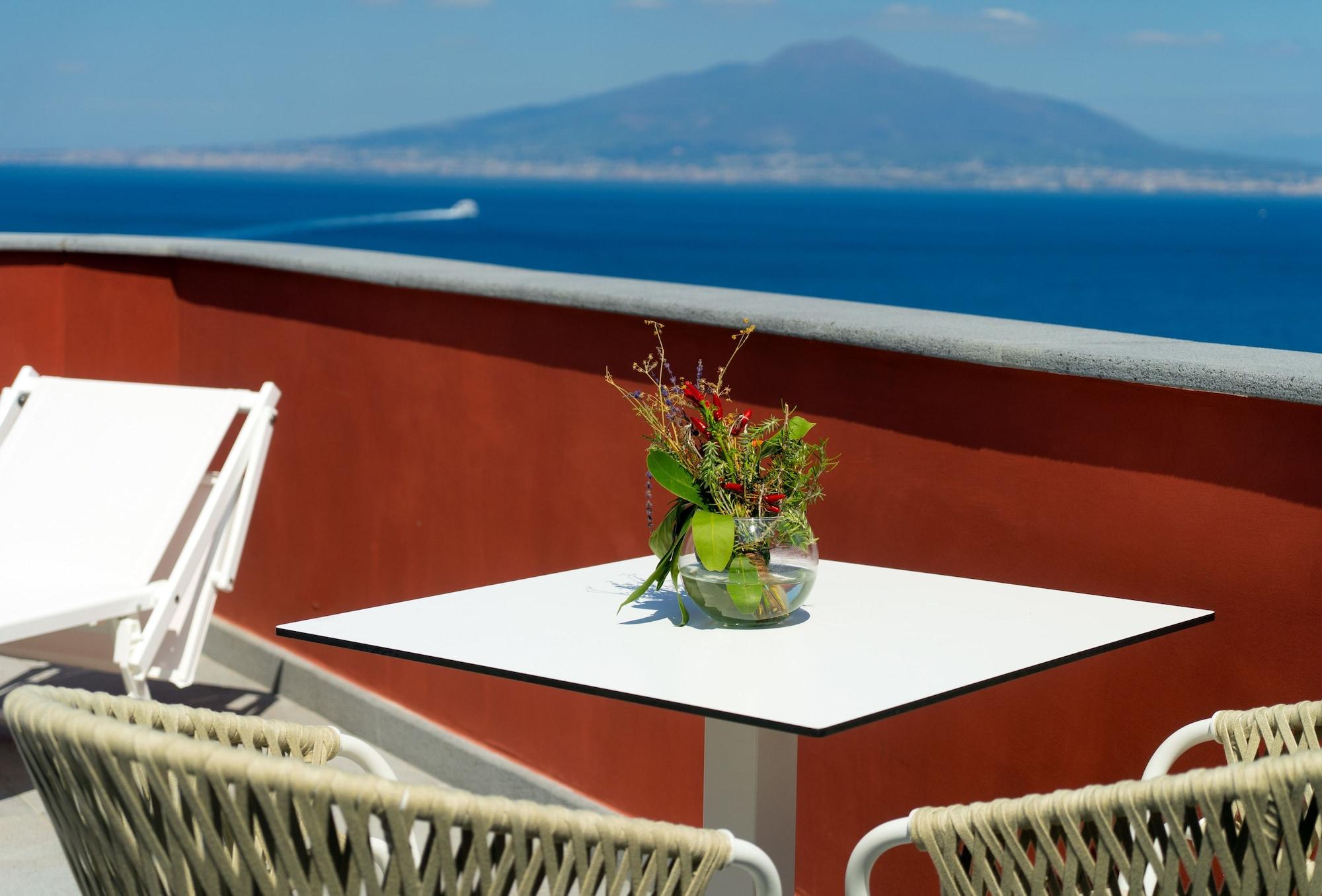 Hotel Lorelei Londres Sorrento Esterno foto