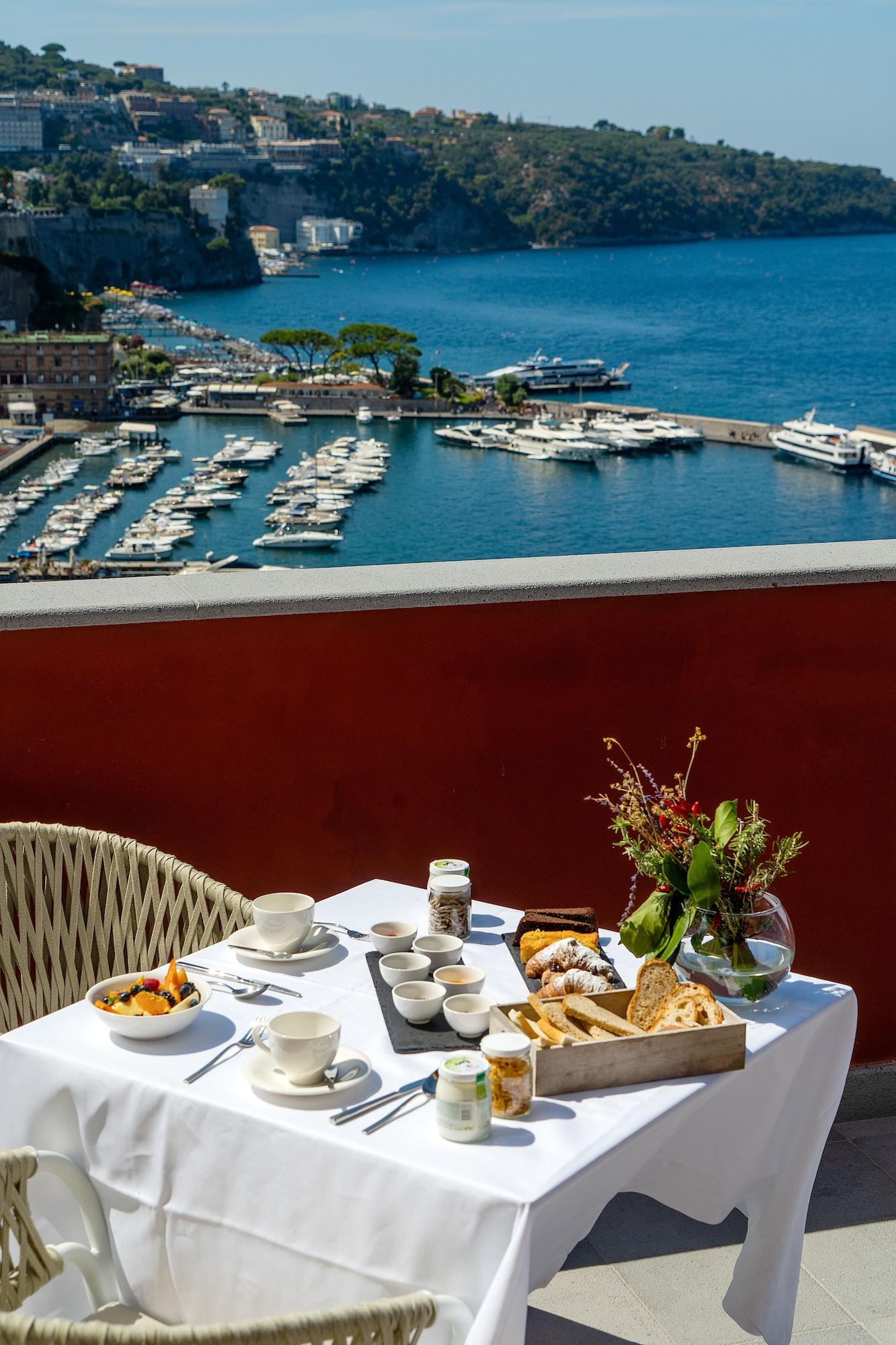 Hotel Lorelei Londres Sorrento Esterno foto