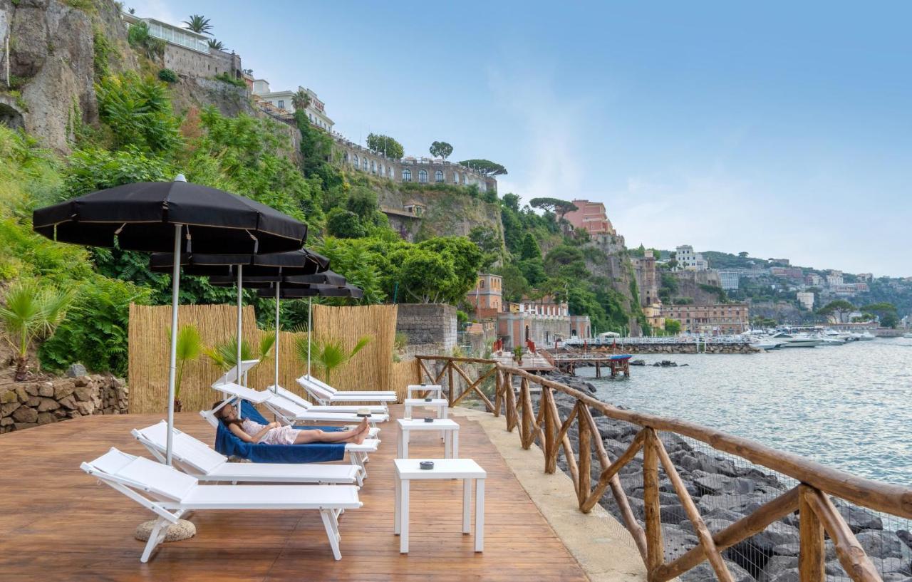 Hotel Lorelei Londres Sorrento Esterno foto
