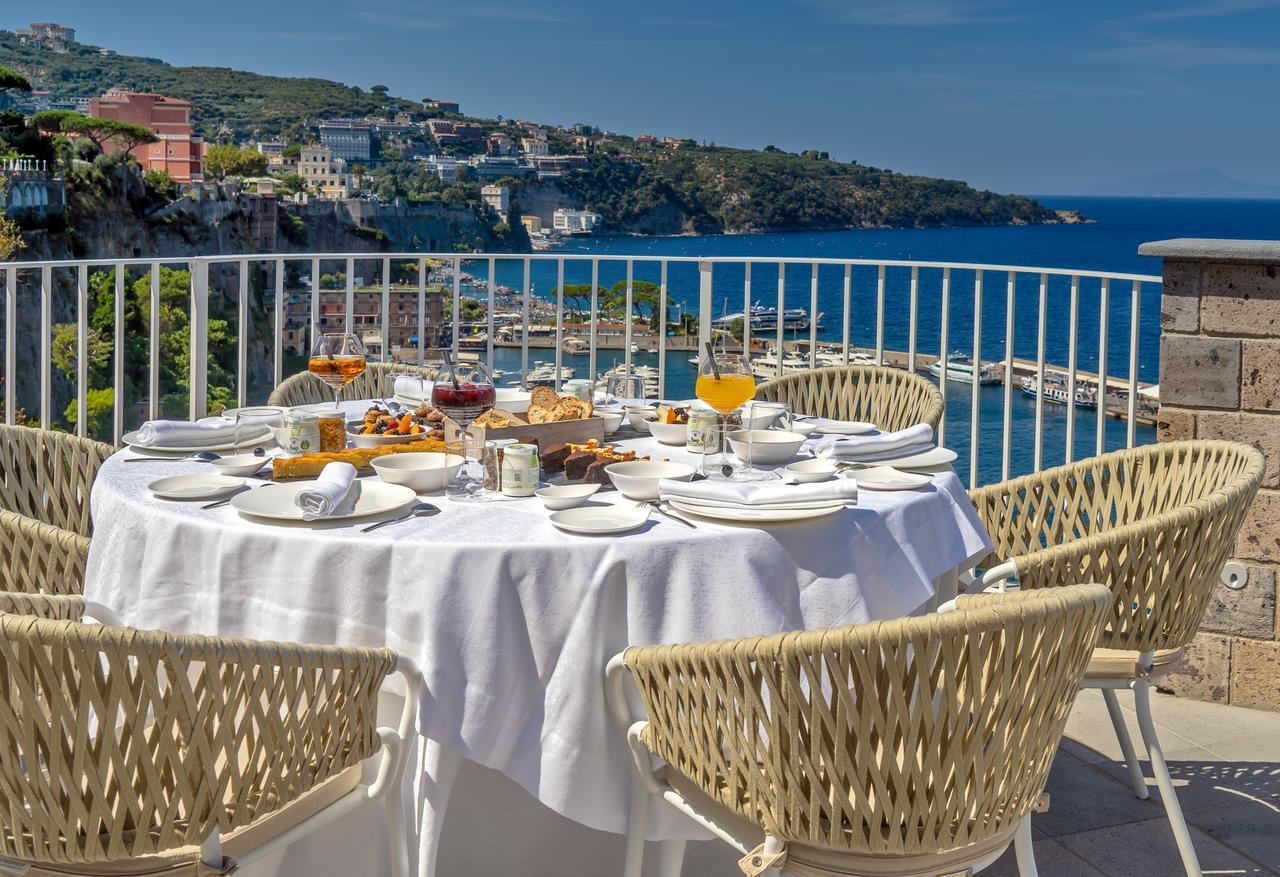 Hotel Lorelei Londres Sorrento Esterno foto